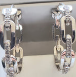 Load image into Gallery viewer, Bali In 92.5 Silver With Lab Grown Diamonds
